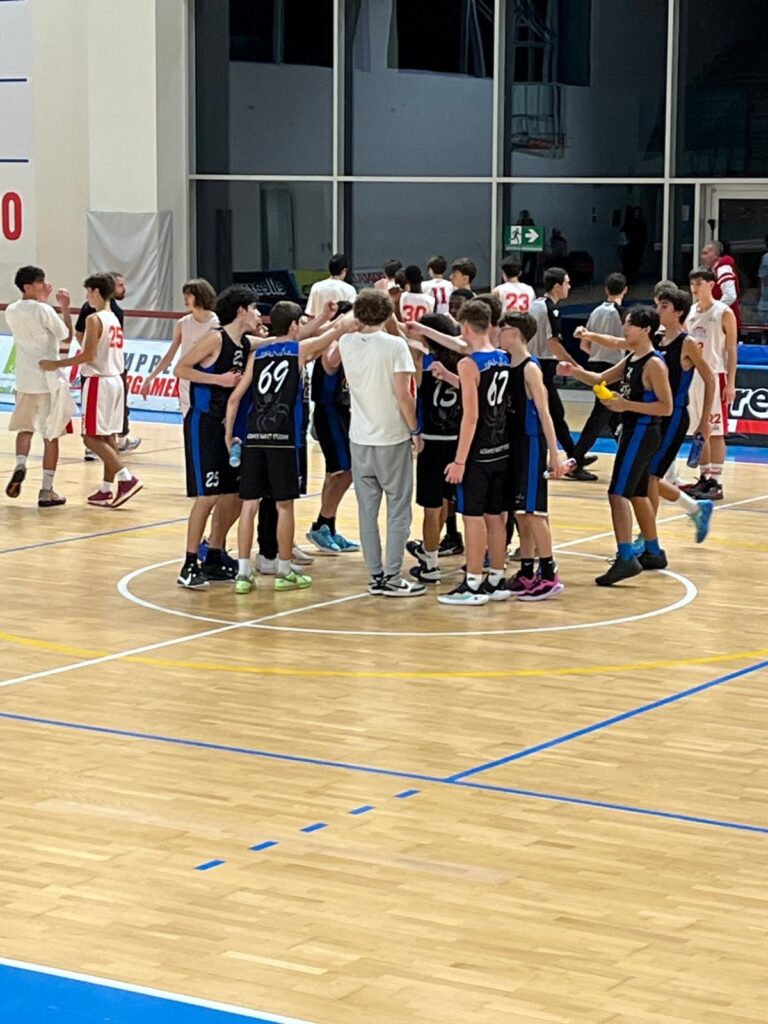 Under 15 - Seriana 56, Azzanese 44: lotta e crescita per i nostri ragazzi